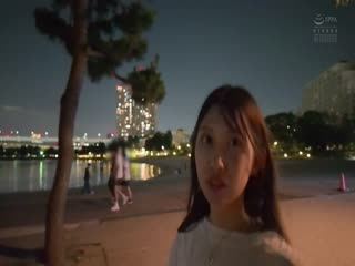 YUJ-059 出張先の海で偶然出會った地元の女の子と、妻を忘れてひと夏限りの関係に溺れた僕。 春乃るる