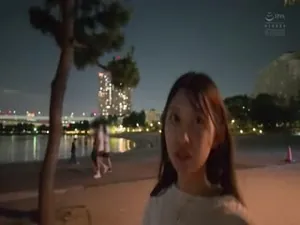YUJ-059 出張先の海で偶然出會った地元の女の子と、妻を忘れてひと夏限りの関係に溺れた僕。 春乃るる