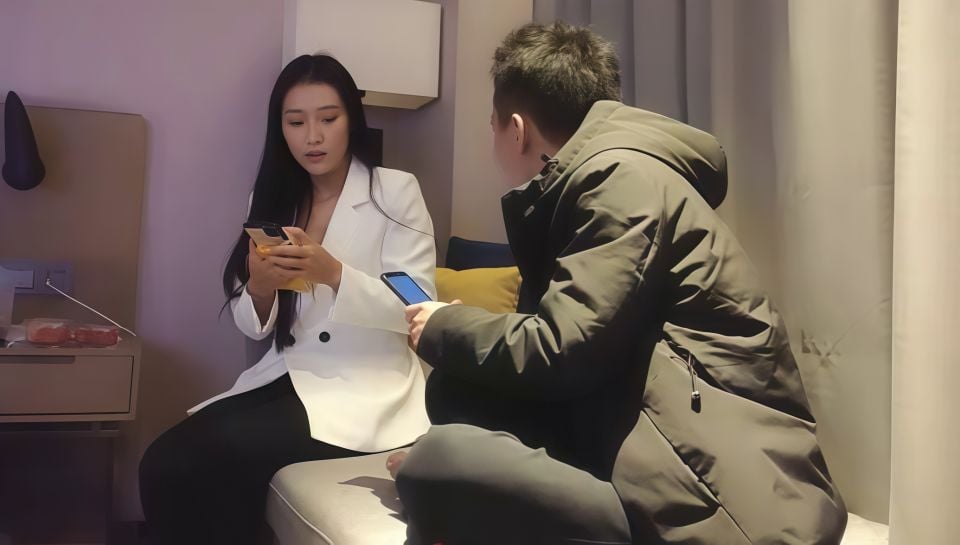 【步賓探花】約了個高顏值長髮白色西裝妹子啪啪